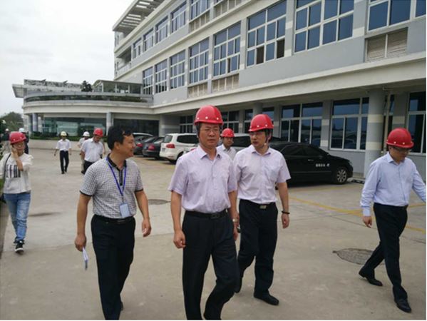 海门市长一行国庆节前检查lysport药业